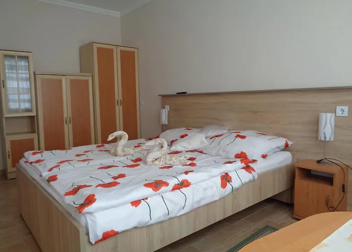 Irisz Apartment *